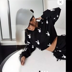 PLAYBOY Crop Hooded Sweatshirt With Repeat Bunnies🐰 Sexy Comfy Soft Pullover